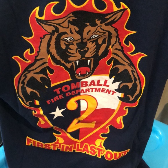 Authentic Tomball Fire Dept Fire & Rescue T Shirt This one is a Woman’s Small. - Picture 4 of 4